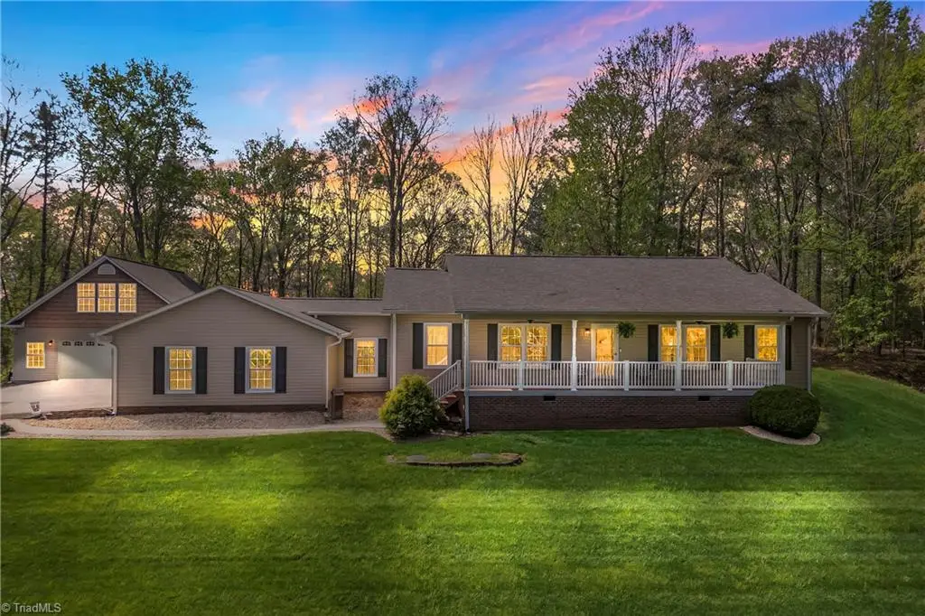 494 Dogwood Lane, North Wilkesboro, NC 28659 - #1