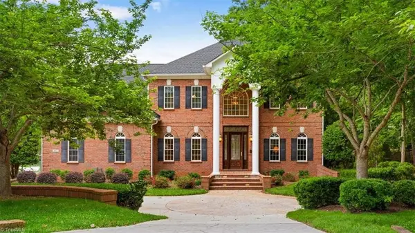 344 Lake Point Lane, Belews Creek, NC 27009