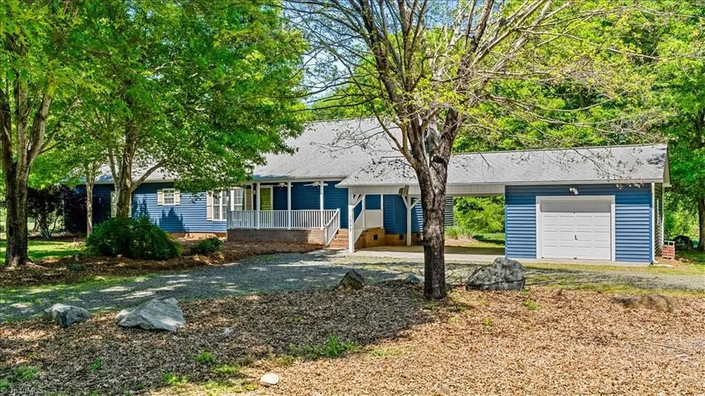 596 Greenbrier Farm Trail, Siler City, NC 27344 - #1