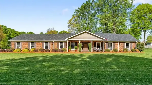 330 Fielding Drive, Kernersville, NC 27284