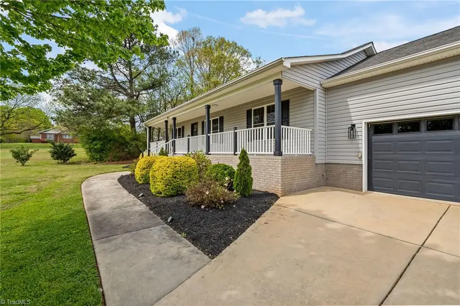 189 Hill Lane, Lexington, NC 27295 - #2