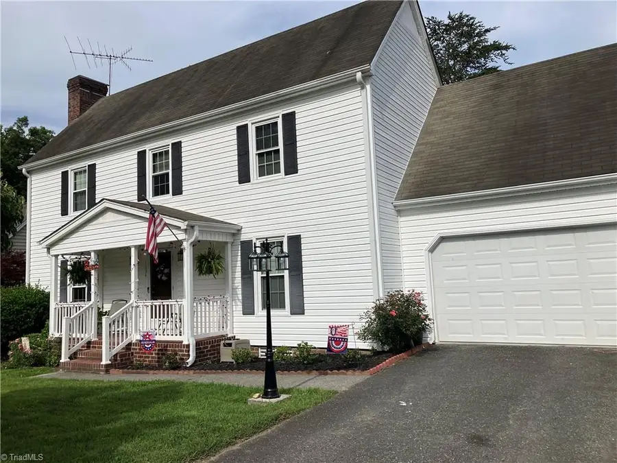 1694 Woodbury Lane, Mount Airy, NC 27030 - #2