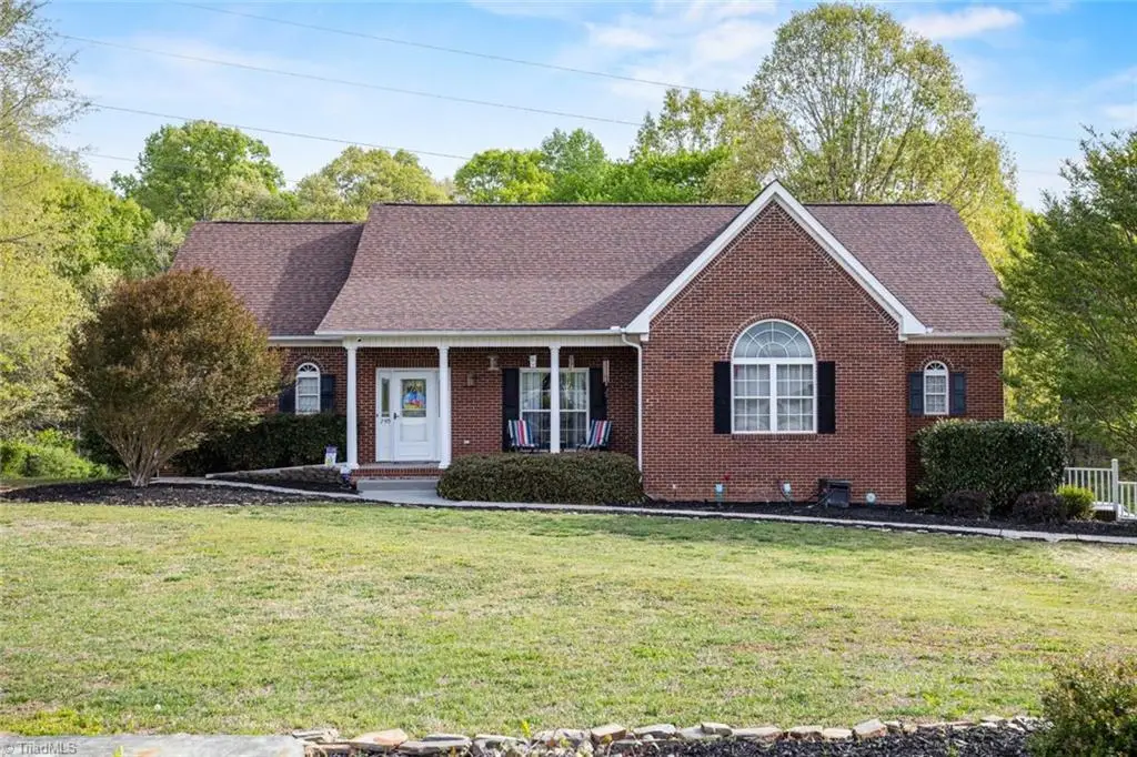 290 Greenturf Drive, Wallburg, NC 27107 - #1