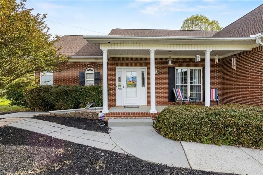 290 Greenturf Drive, Wallburg, NC 27107 - #3