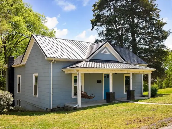 17 Hackney Street, Lexington, NC 27292