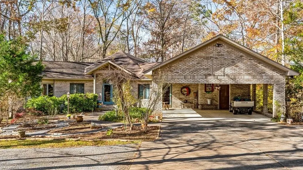 371 Farmington Road, Mocksville, NC 27028 - #1