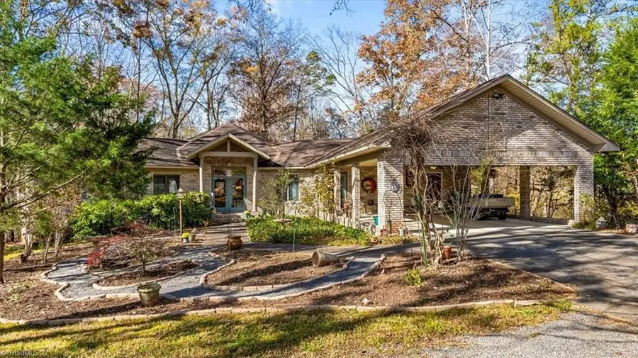 371 Farmington Road, Mocksville, NC 27028 - #3