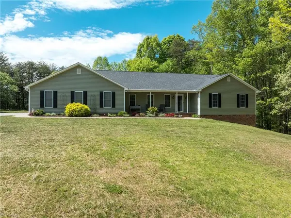 8607 Boones Landing Drive, Stokesdale, NC 27357
