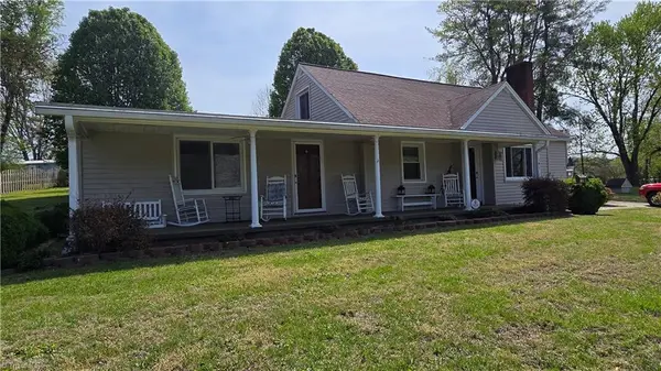 141 New Street, Mount Airy, NC 27030