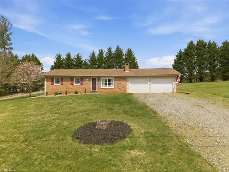 472 Brown Berry Road, North Wilkesboro, NC 28659 - #2