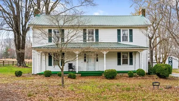 8417 Linville Road, Oak Ridge, NC 27310