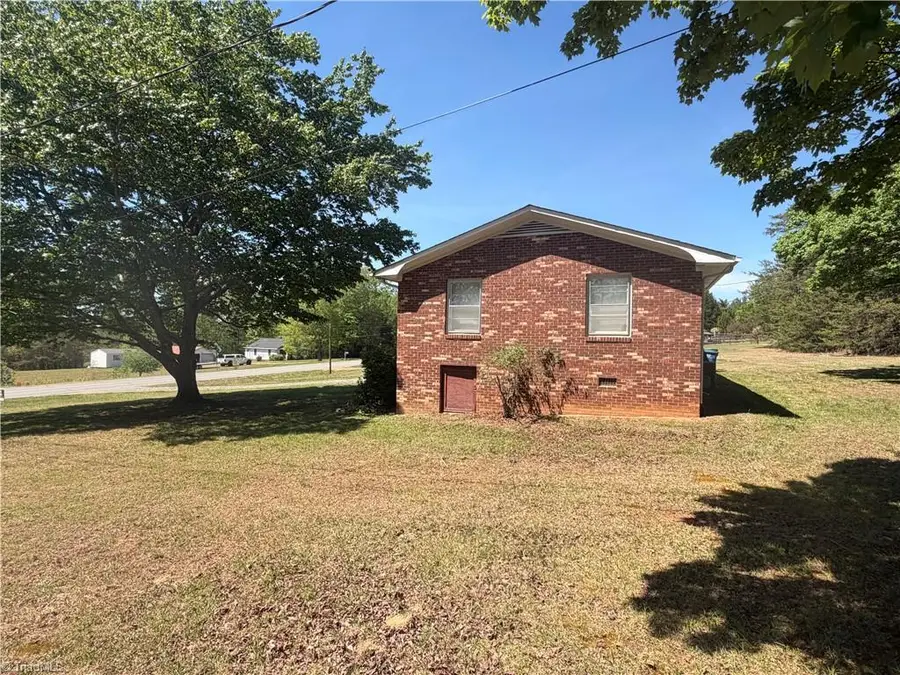 2387 Ashley Loop, Reidsville, NC 27320 - #3