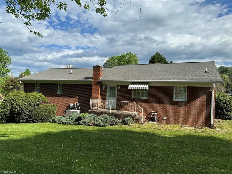 860 Green Acres Myers Street, Millers Creek, NC 28651 - #2