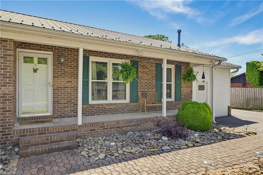 205 Cedarwood Trail, High Point, NC 27265 - #2