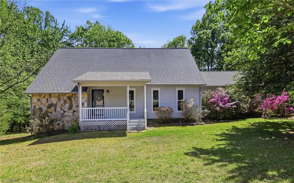 407 Grenham Road, Greensboro, NC 27455 - #1