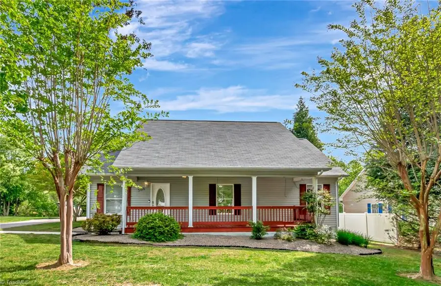 506 S Spruce Street, Wilkesboro, NC 28697 - #2