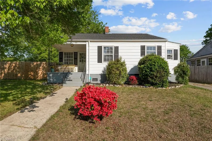 1521 Summit Avenue, Greensboro, NC 27405 - #2