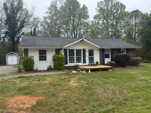 1003 Osborne Sunset Drive, North Wilkesboro, NC 28659
