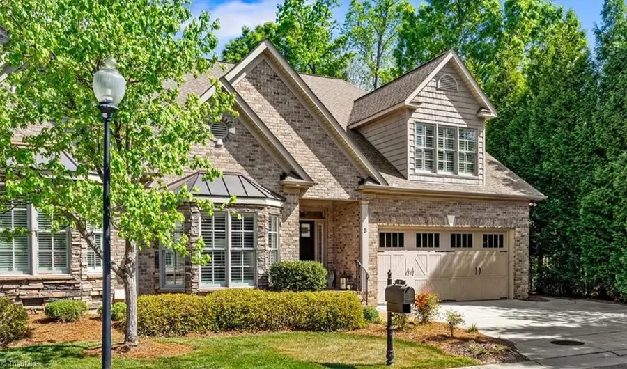 8 Blakeney Place, Greensboro, NC 27408 - #2