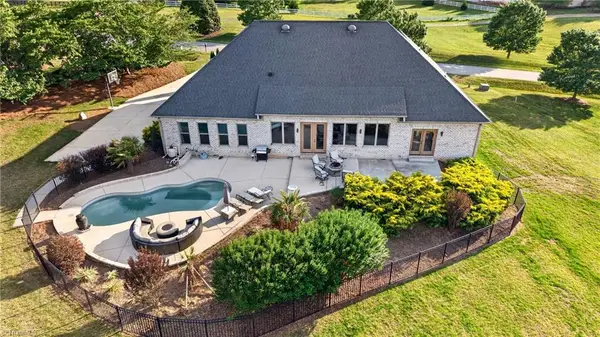 6800 Koala Drive, Oak Ridge, NC 27310