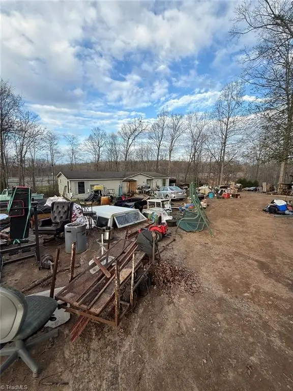 220 Norman Ridge Lane, Rural Hall, NC 27045