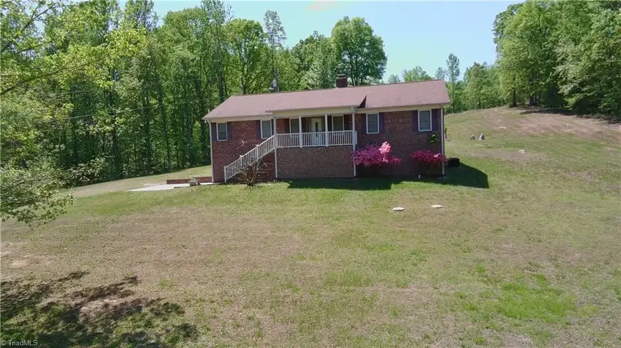 652 Country Lane, Pelham, NC 27311 - #2