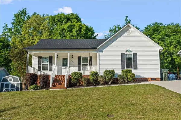 138 Cartridge Court, Thomasville, NC 27360