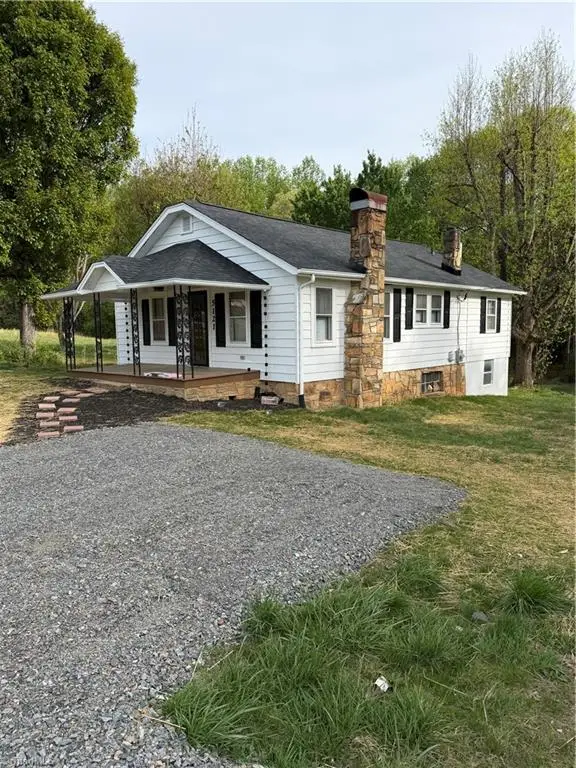 5121 Center Road, Jonesville, NC 28642