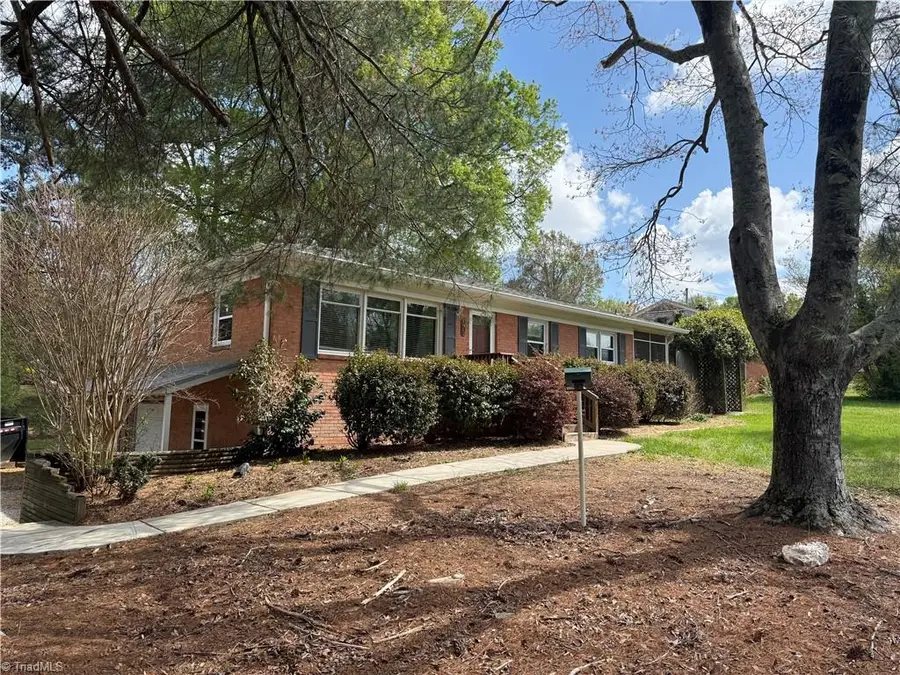 3412 Pine Valley Road, High Point, NC 27265 - #2