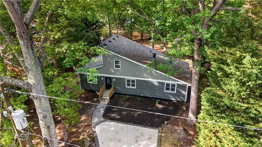 2913 Marthas Place, Greensboro, NC 27408 - #2