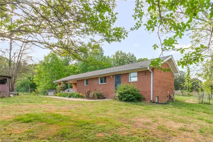 527 Wood Heirs Drive, Lexington, NC 27295 - #3