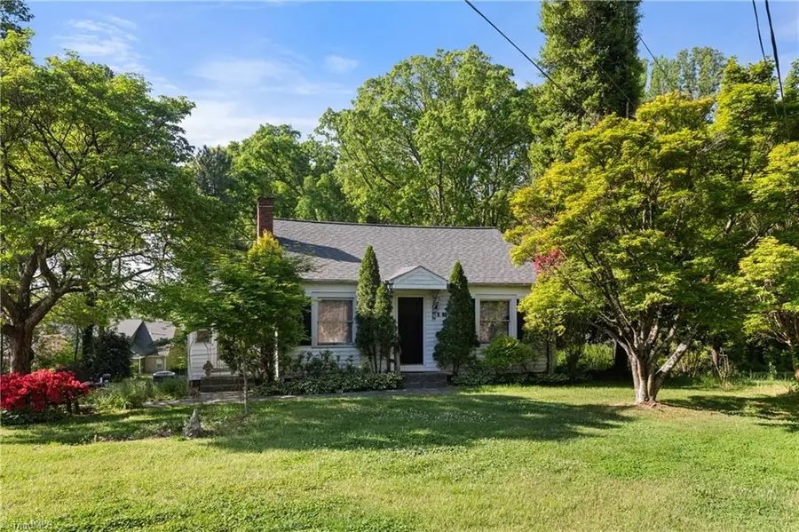 4304 Robinhood Road, Winston Salem, NC 27106 - #2