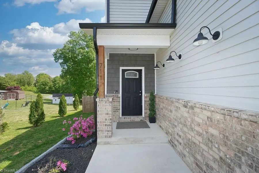 711 Korner Rock Road, Kernersville, NC 27284 - #2