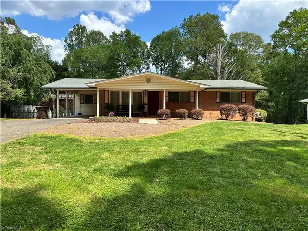 126 Lyn Avenue, Mount Airy, NC 27030