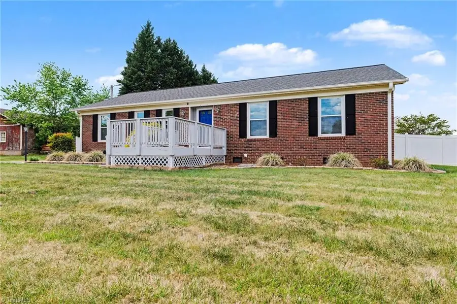 660 Brookmont Drive, Winston Salem, NC 27107 - #3