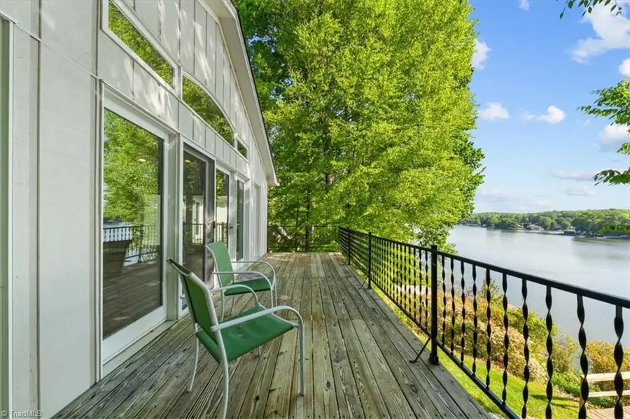 330 Hillview Drive, Lexington, NC 27292 - #2