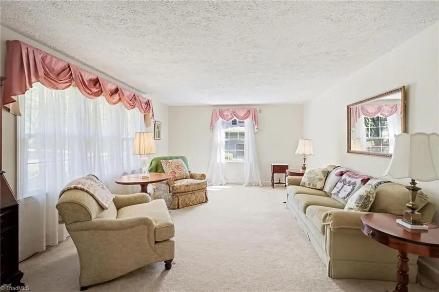 2910 Birchwood Drive, Winston Salem, NC 27103 - #2