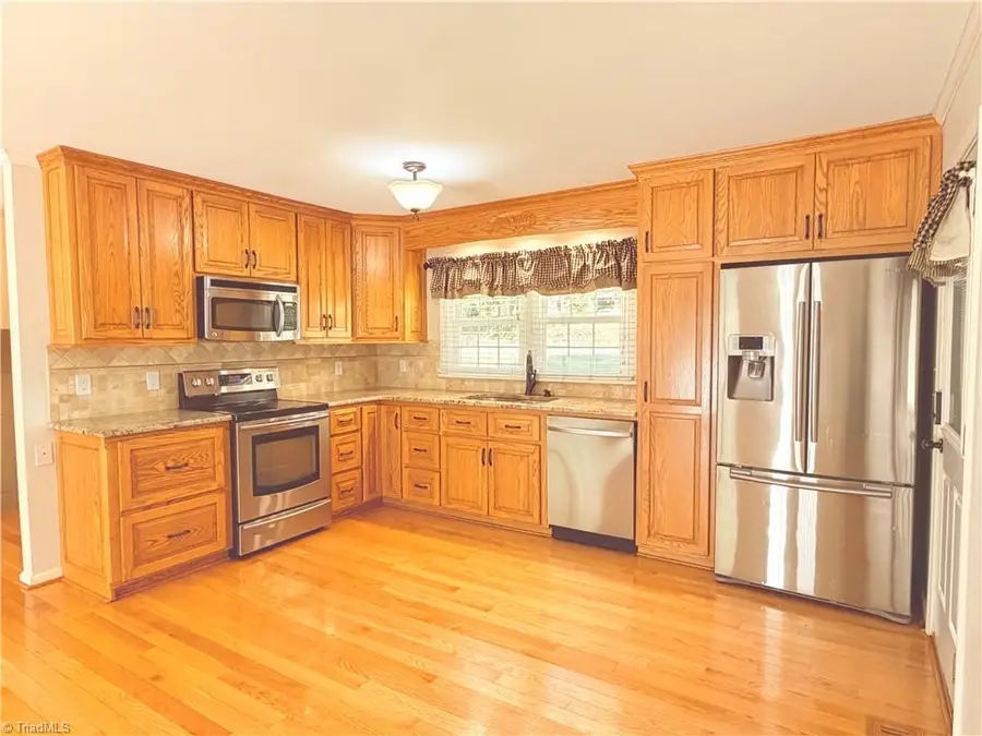 5151 River Road Liberty Grove Church Road, North Wilkesboro, NC 28659 - #2