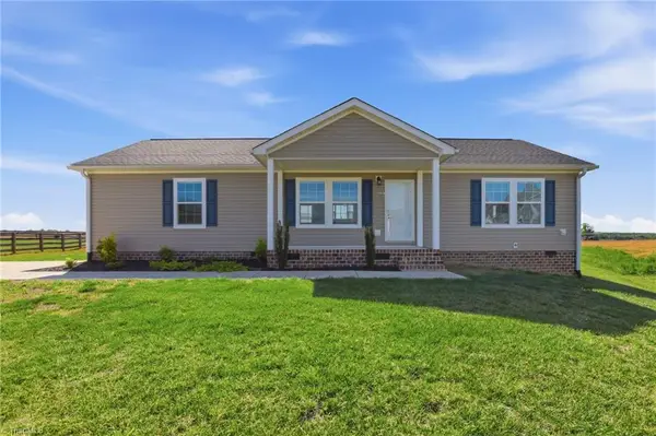 197 Burleson Point, Woodleaf, NC 27054