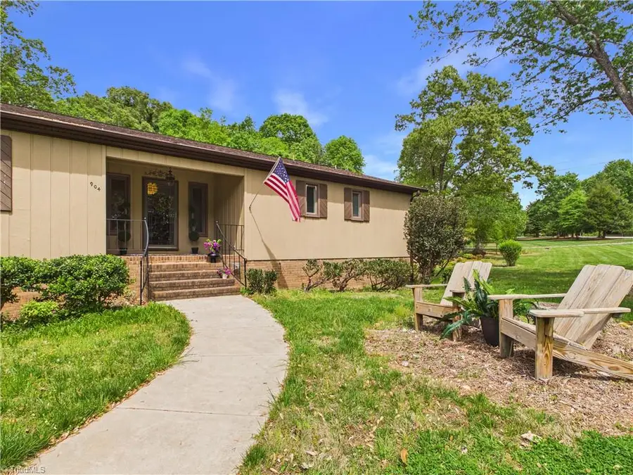 904 Fairidge Drive, Jamestown, NC 27282 - #2