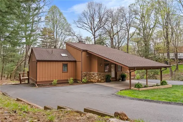 971 Ridge Road, Glade Valley, NC 28627