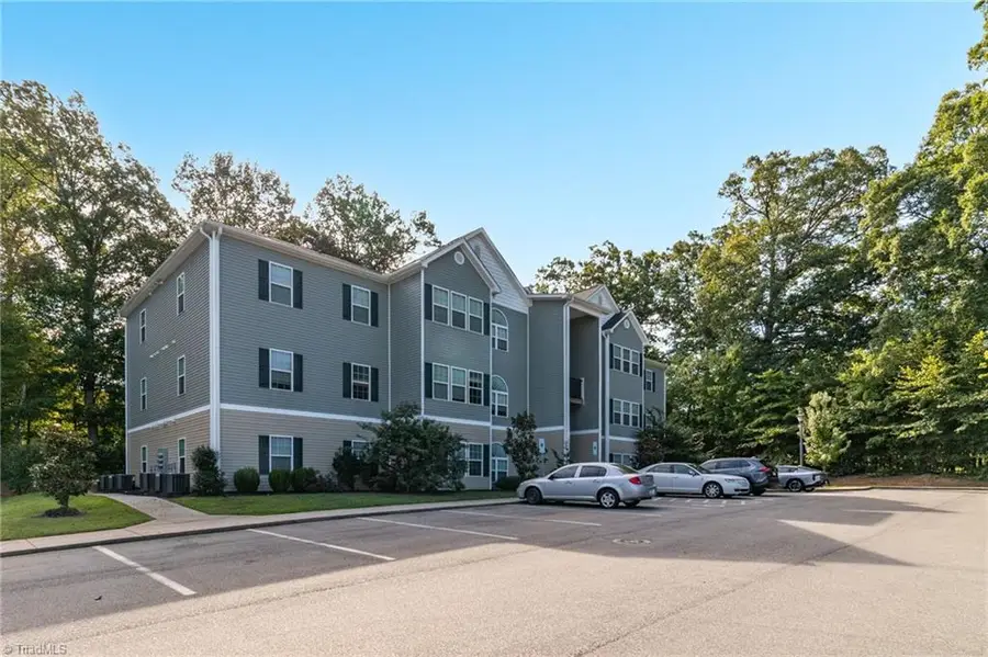 2608 Pennoak Way #F, Greensboro, NC 27407 - #3