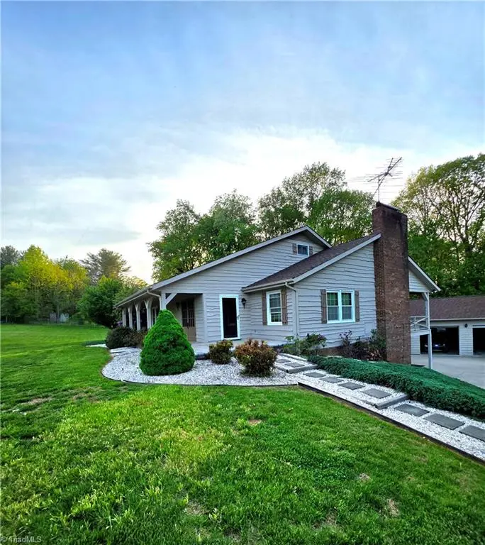 101 Ridgewood Drive, North Wilkesboro, NC 28659 - #3