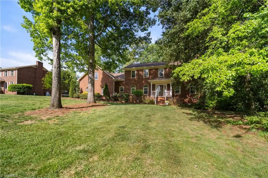 949 Aquaview Drive, Kernersville, NC 27284 - #2