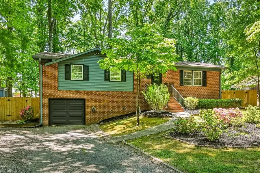 402 Kyle Road, Winston Salem, NC 27104 - #2