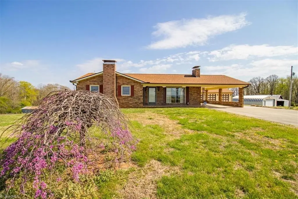 3556-1 White Plains Road, Roaring River, NC 28669 - #1