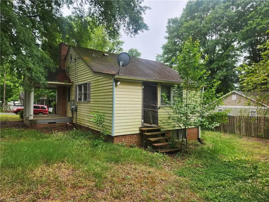 2709 Eastwood Drive, Winston Salem, NC 27107 - #3