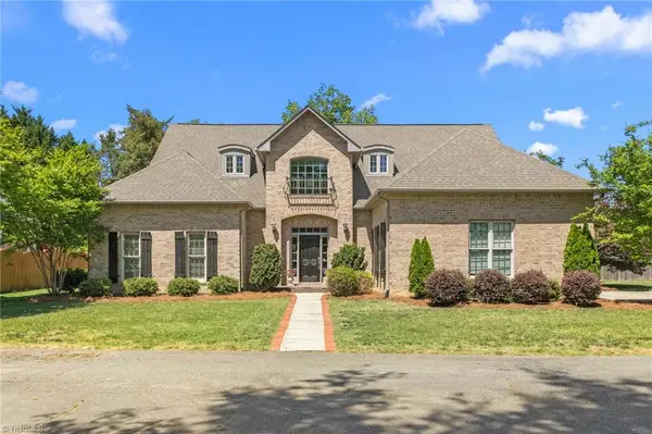 2049 Edgewood Avenue, Burlington, NC 27215