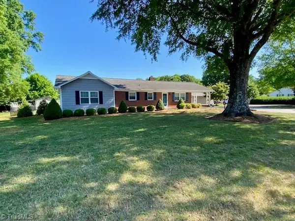 131 Parsonage Drive, Advance, NC 27006