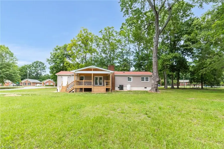 501 Lake Drive, Archdale, NC 27263 - #3